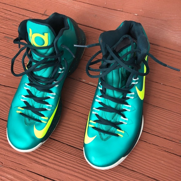 Kevin Durant 5 HULK - Picture 3 of 3